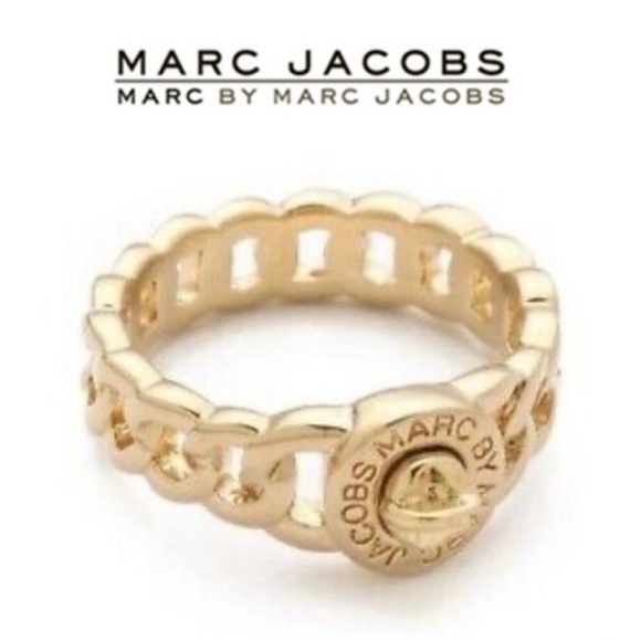 Marc By Marc Jacobs Jewelry - MARC by MARC JACOBS - NWT “Katie” Turnlock Chain Fashion Ring. Sz M/L (7-8)